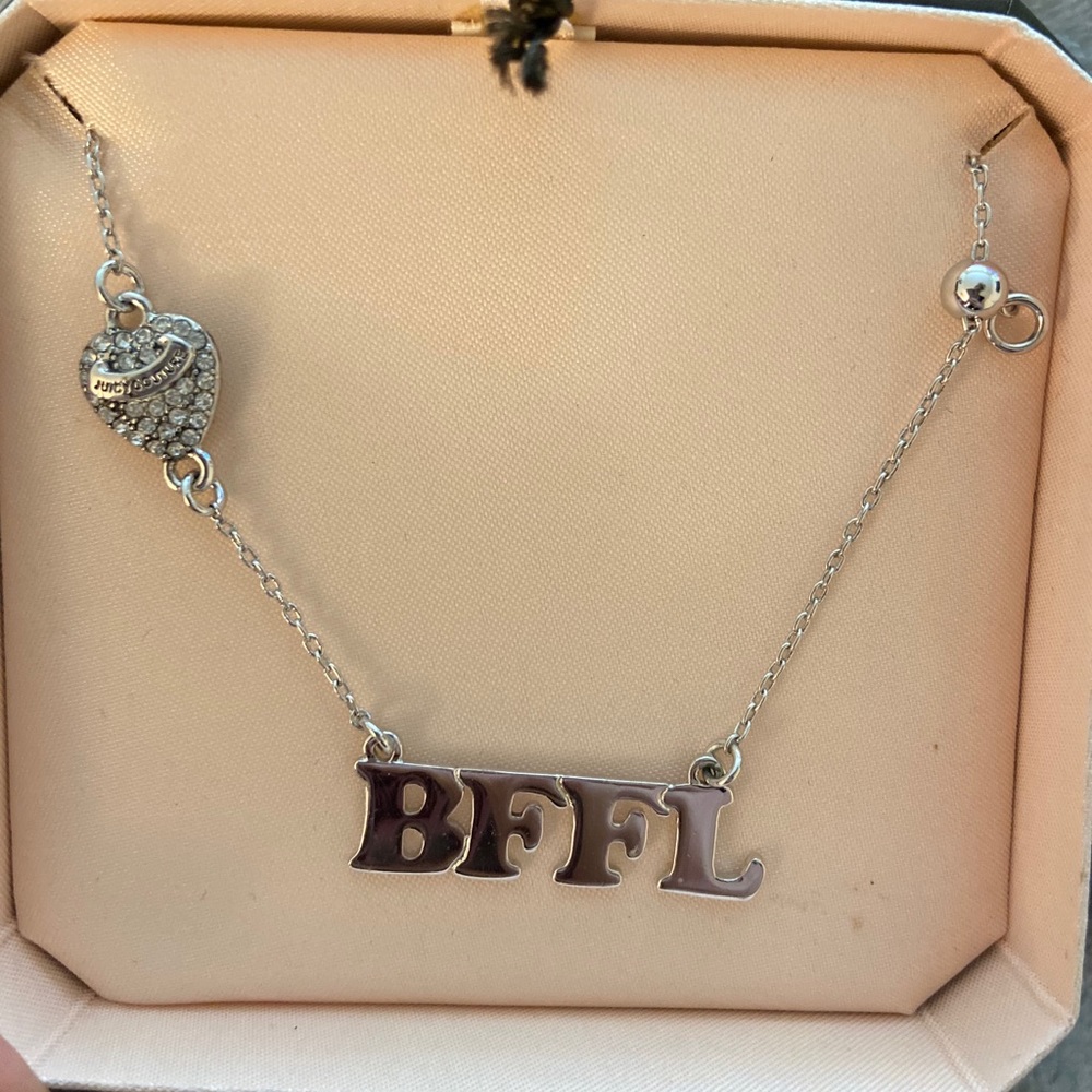 Long necklace “BFFL” Juicy Couture